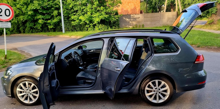 Volkswagen Golf cena 49999 przebieg: 200000, rok produkcji 2019 z Wieleń małe 407